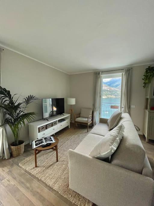 Il Noce Lake View Apartment Lezzeno Exterior photo